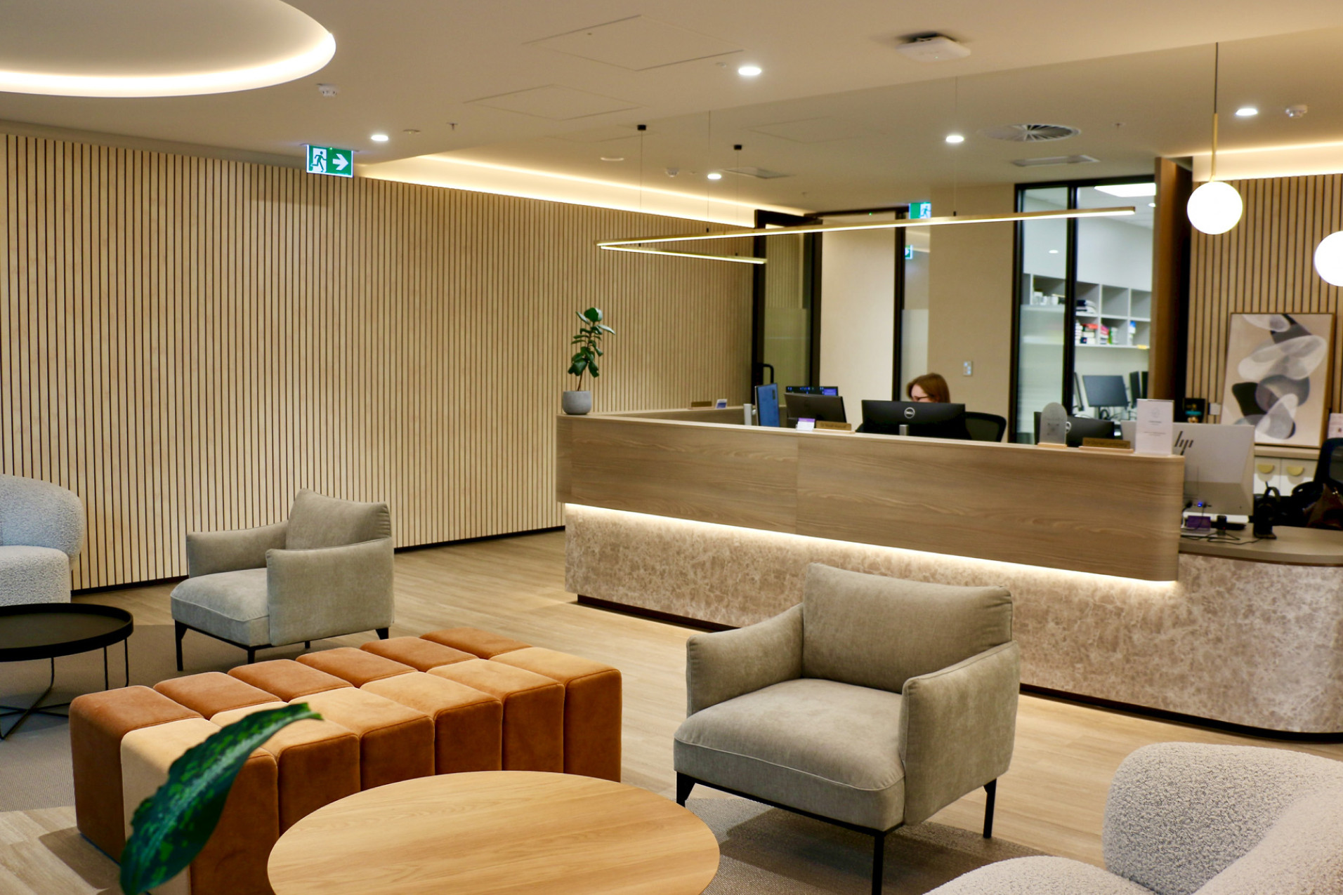 dr_lantsberb_fertility_specialist_melbourne_reception_03